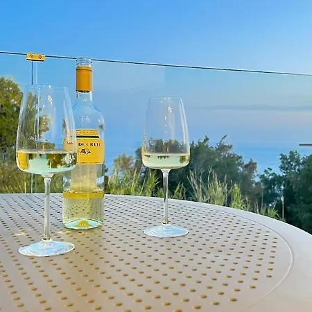 Luxury In Makry Gialos *